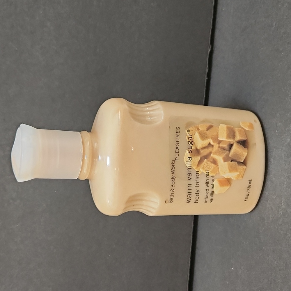 Vintage Origional Bath & Body Works Pleasures Warm Vanilla Sugar Body Lotion